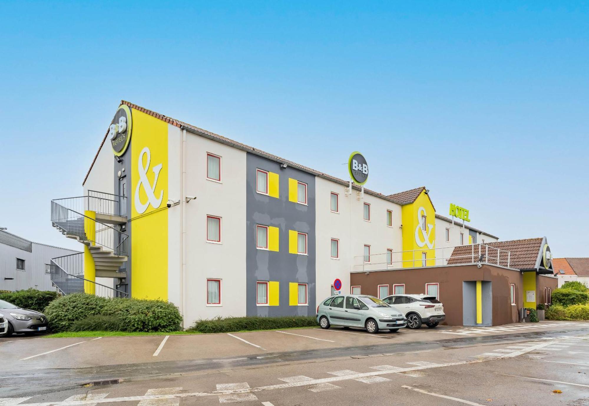 B&B Hotel Calais Centre St Pierre Εξωτερικό φωτογραφία