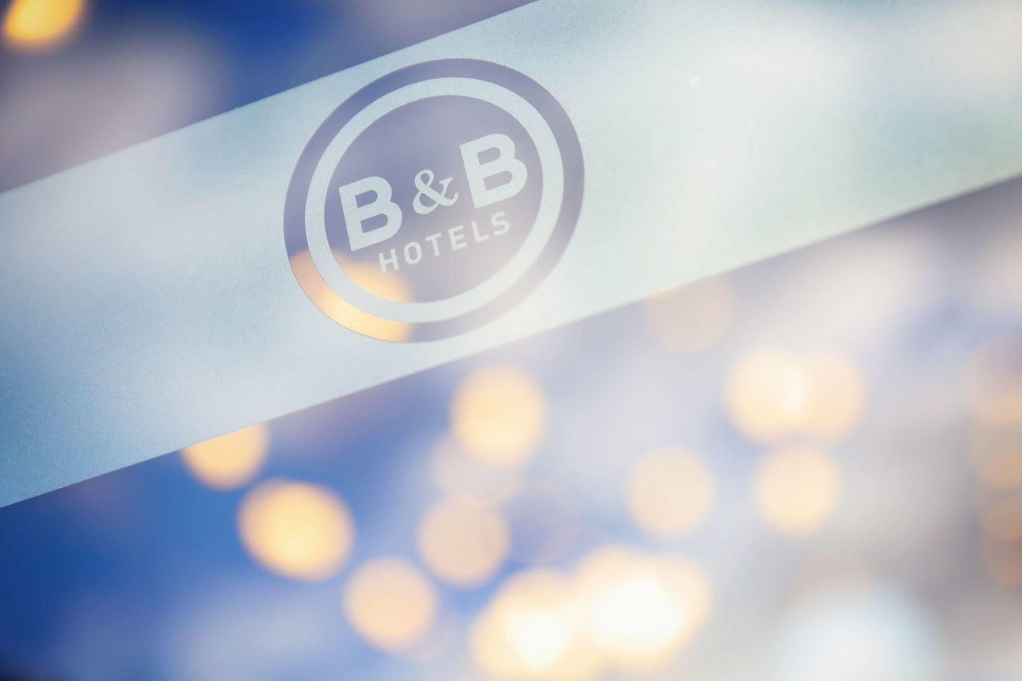 B&B Hotel Calais Centre St Pierre Εξωτερικό φωτογραφία